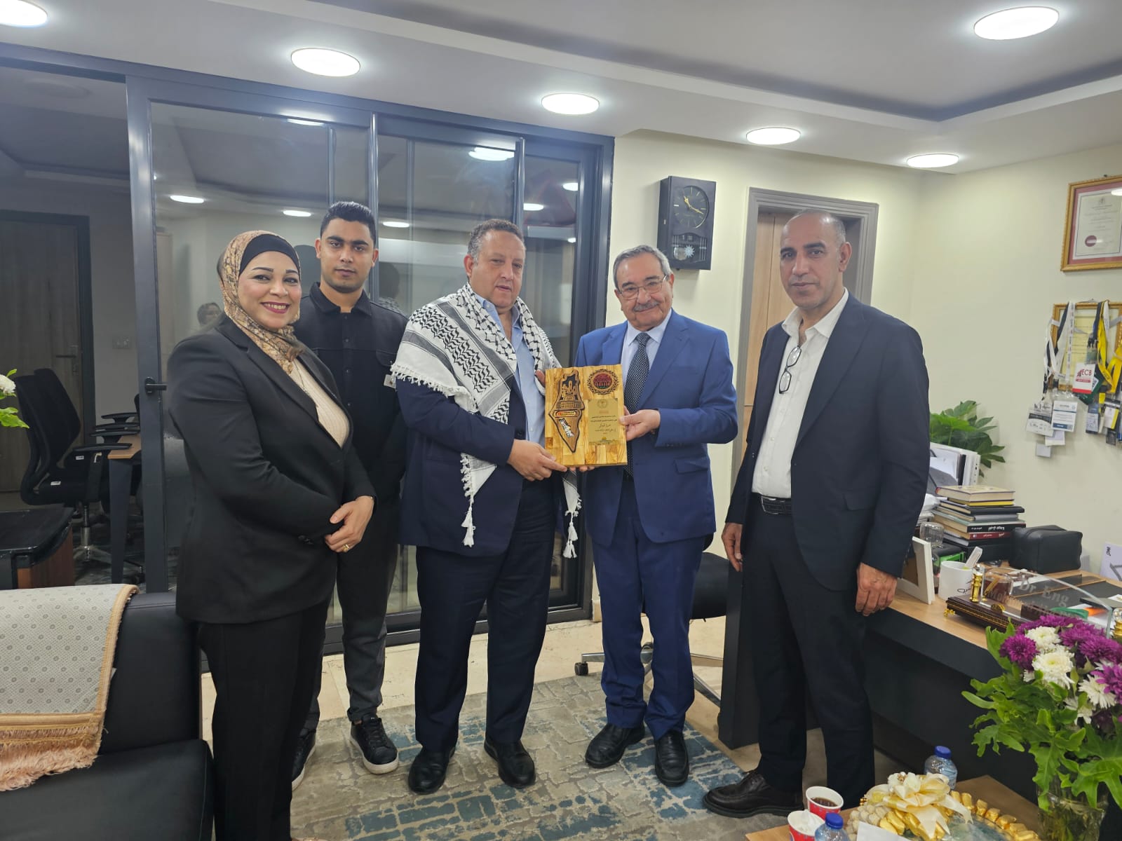 دائرة مناهضة الفصل العنصري تلتقي نقيب المهندسين المصريين وأمين عام اتحاد الصحفيين العرب لتعزيز دعم القضية الفلسطينية